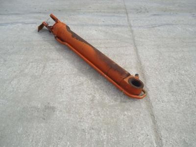 Lifting piston for Fiat Kobelco W190 sold by OLM 90 Srl