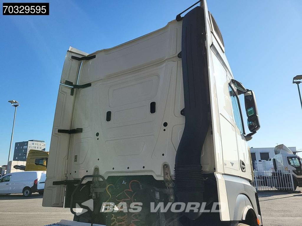 Mercedes-Benz Actros 2443 6X2 BigSpace Retarder Standklima ACC Liftachse Schiebeschüssel Photo 11