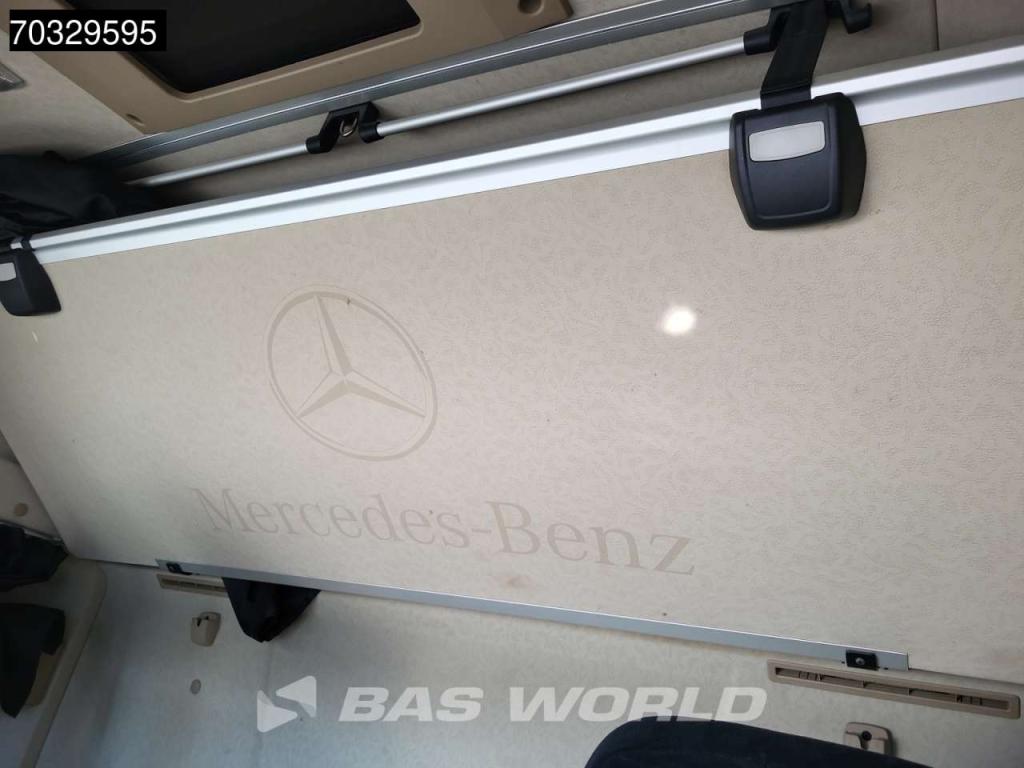 Mercedes-Benz Actros 2443 6X2 BigSpace Retarder Standklima ACC Liftachse Schiebeschüssel Photo 26