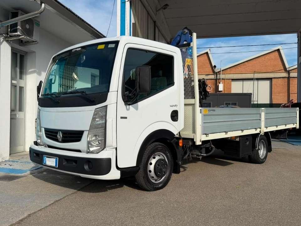Renault Maxity Photo 1