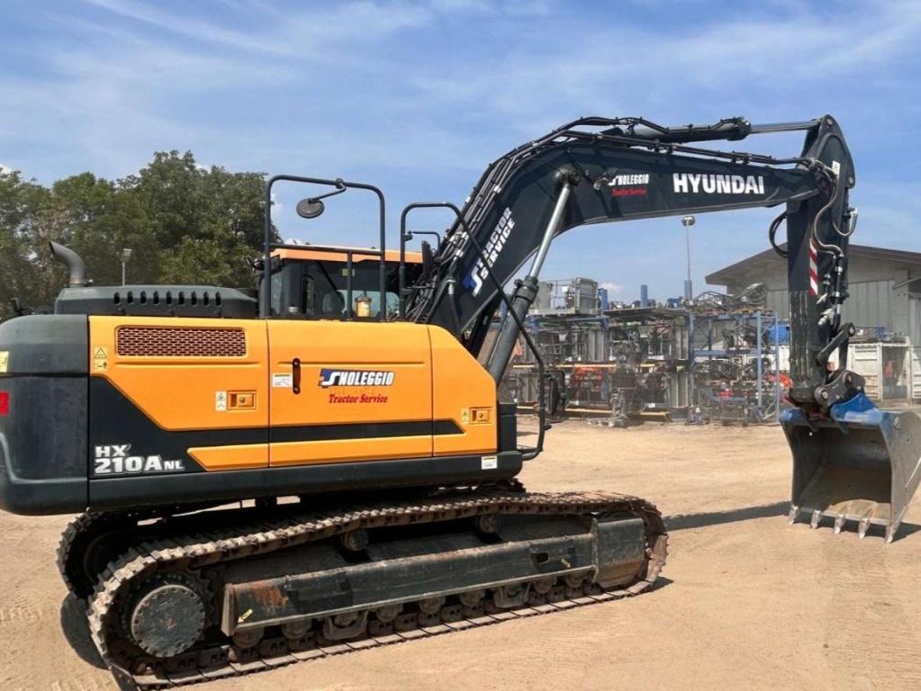 Hyundai HX 210 A NL Photo 2