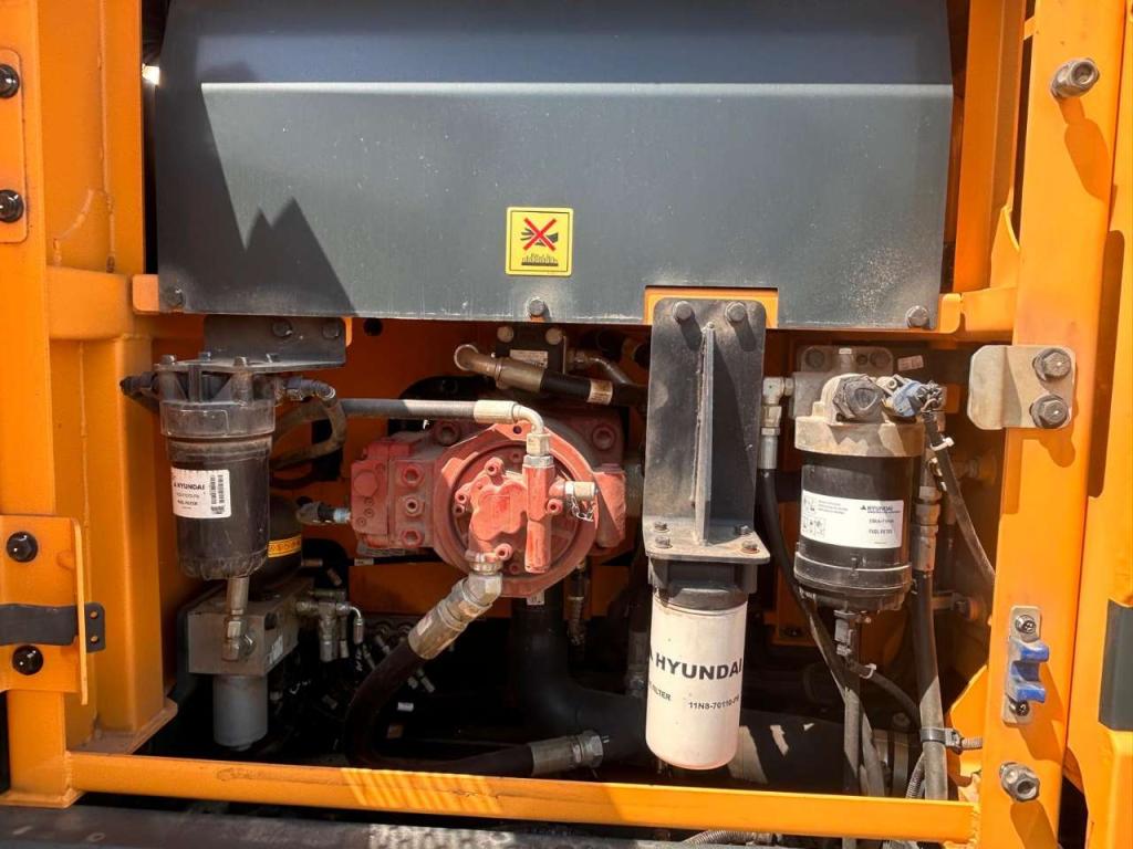 Hyundai HX 210 A NL Photo 3