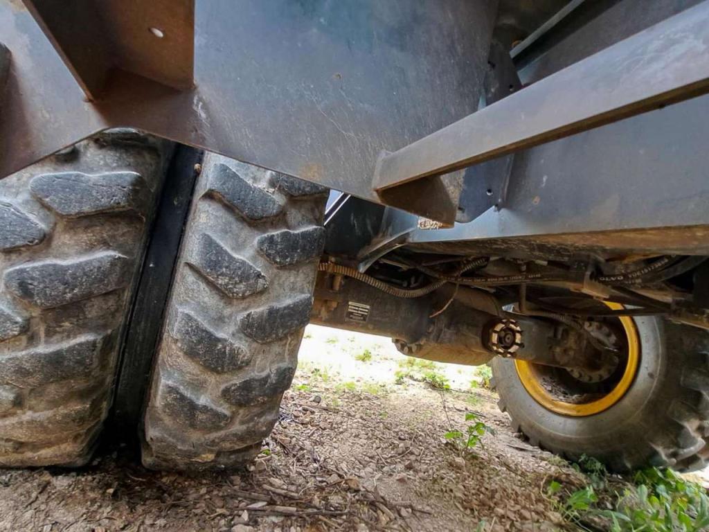 Volvo Front axle 14693936 for Volvo EWR150E, EW180E, EWR170E, EW200E MH, EW160E Photo 3