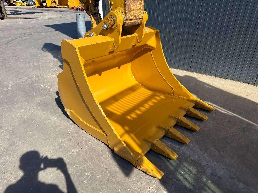 Caterpillar M322D Photo 10