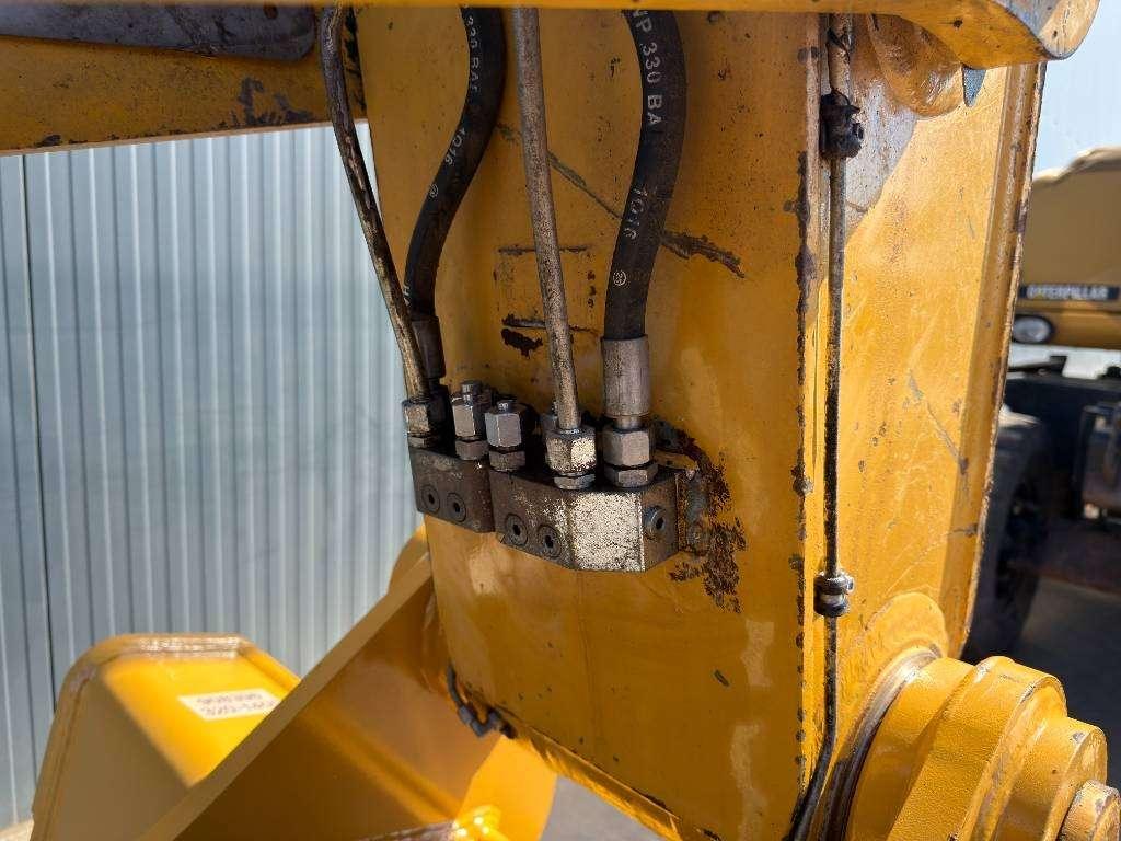 Caterpillar M322D Photo 12