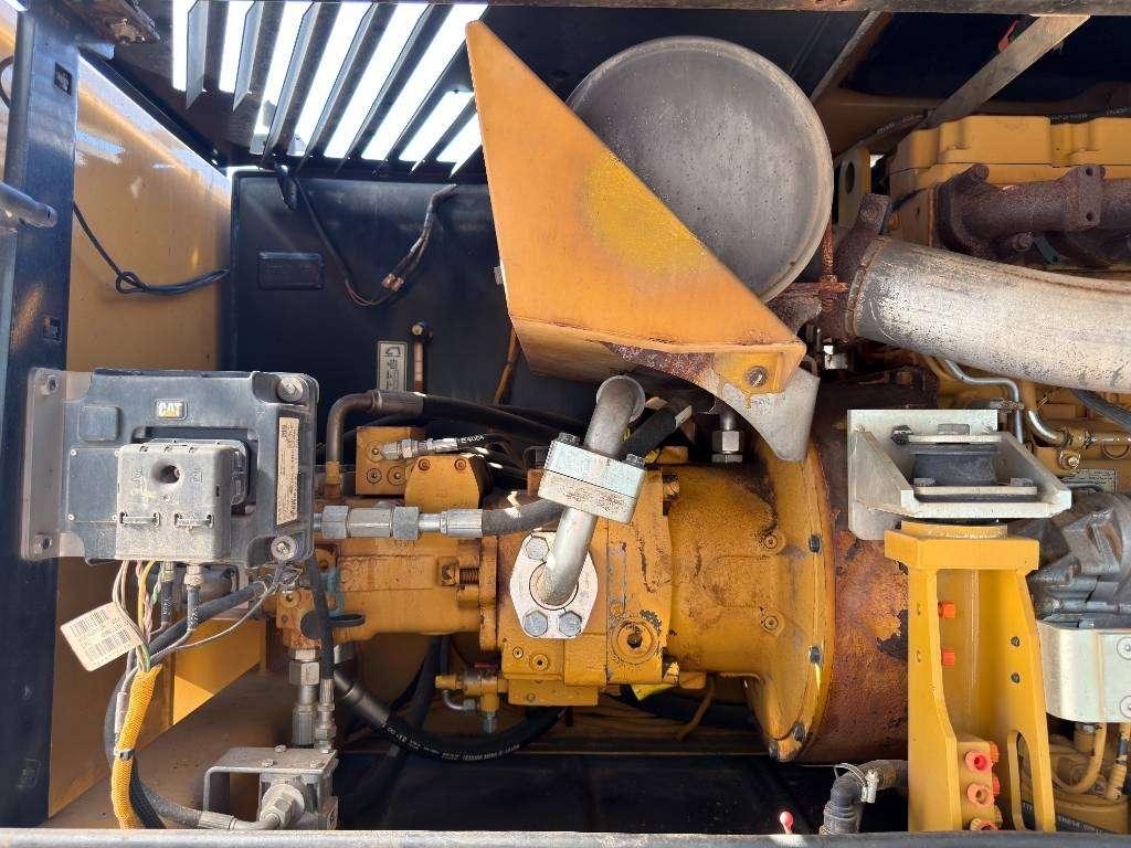 Caterpillar M322D Photo 24