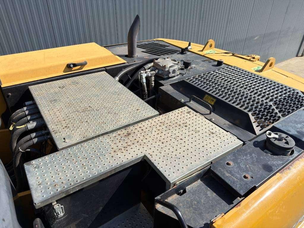 Caterpillar M322D Photo 30
