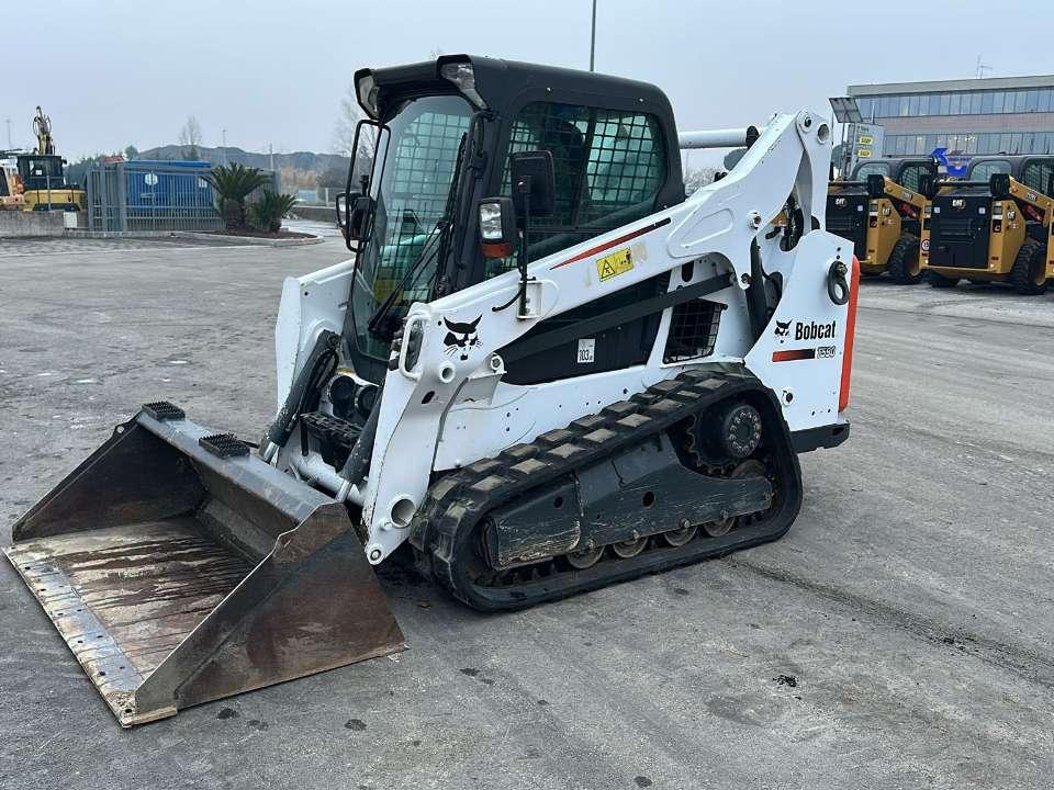 Bobcat T590 Photo 2