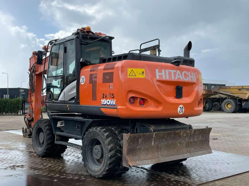 Hitachi ZX190W-6 Photo 3