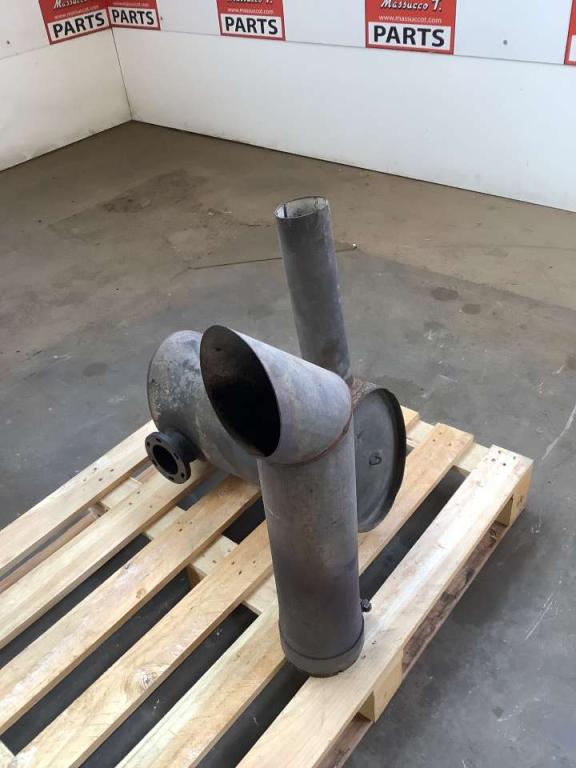 Muffler for Caterpillar 924G Photo 2