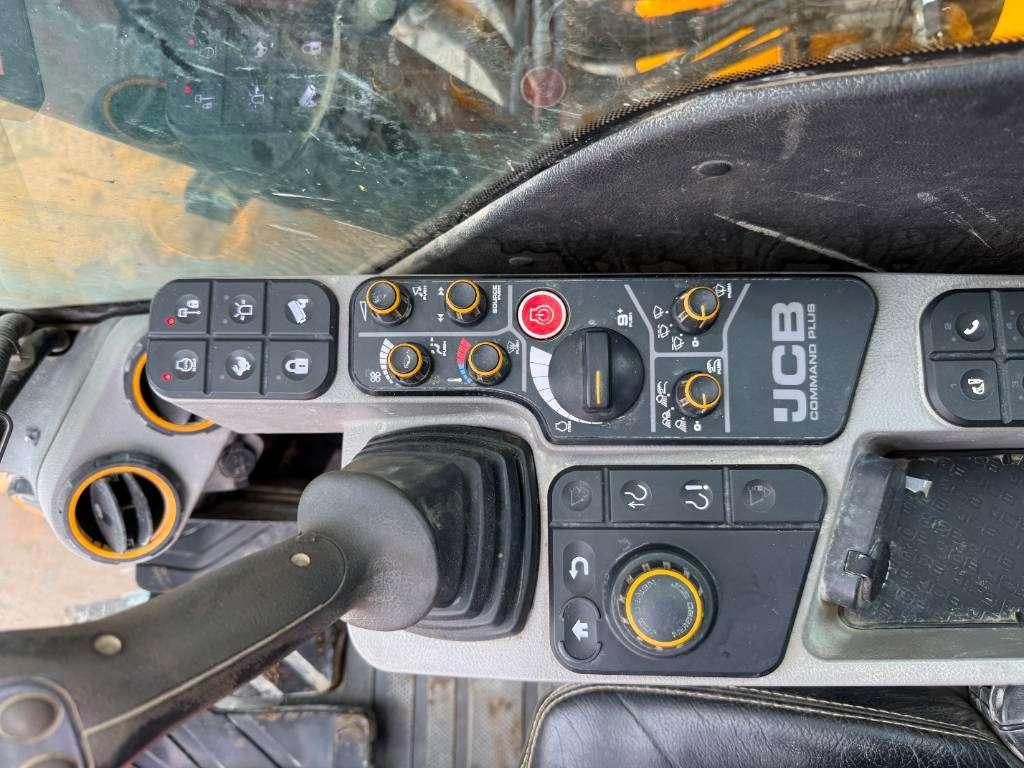 JCB 220X-LC - Quick Coupler / Automatic Greasing Photo 13