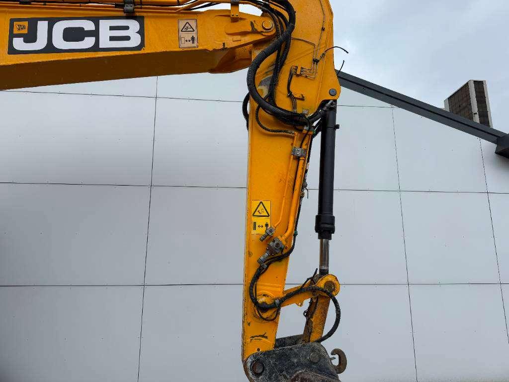 JCB 220X-LC - Quick Coupler / Automatic Greasing Photo 17