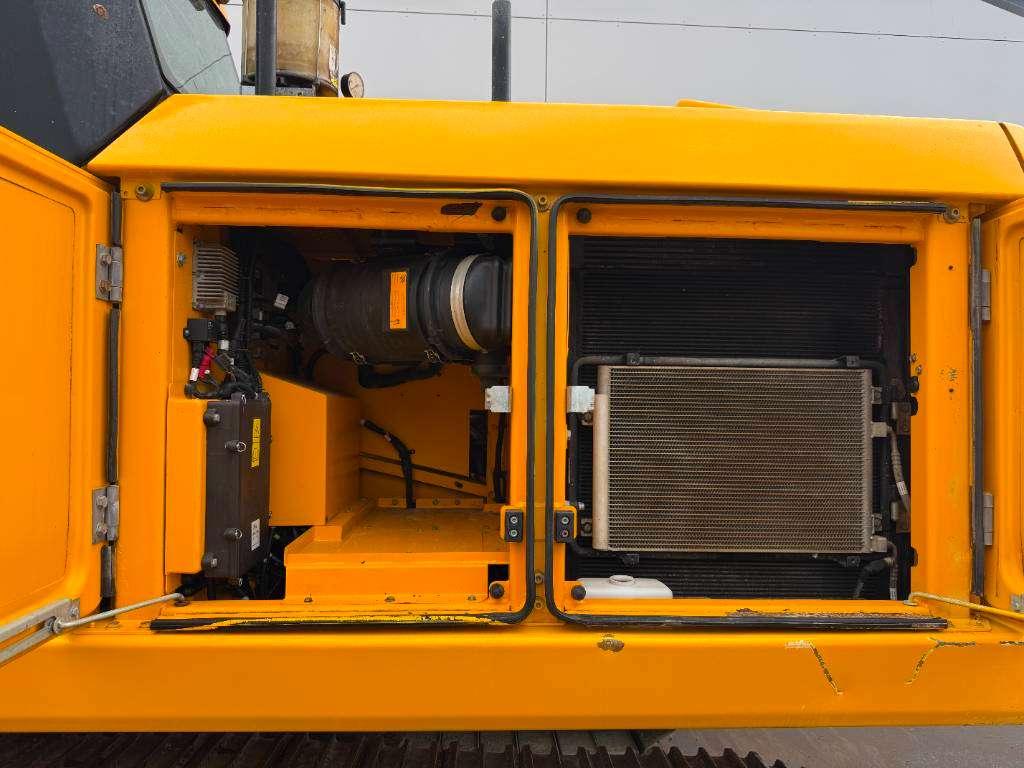 JCB 220X-LC - Quick Coupler / Automatic Greasing Photo 20