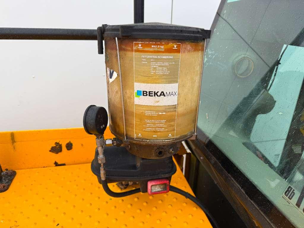 JCB 220X-LC - Quick Coupler / Automatic Greasing Photo 26