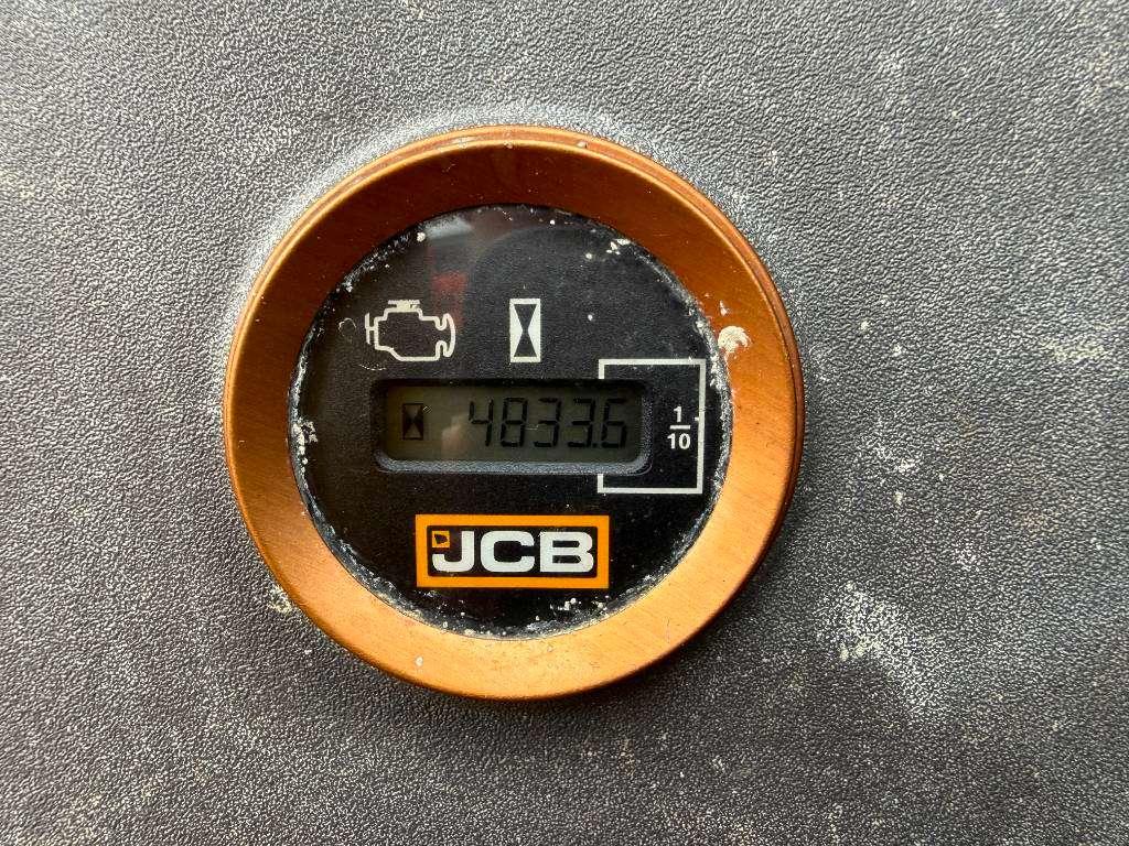 JCB 220X-LC - Quick Coupler / Automatic Greasing Photo 28