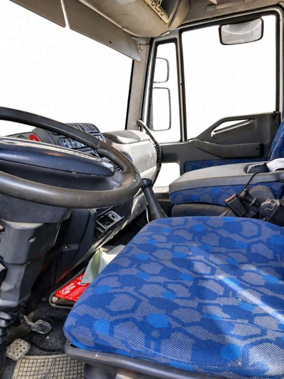 Iveco EUROCARGO ML120E18 Photo 8