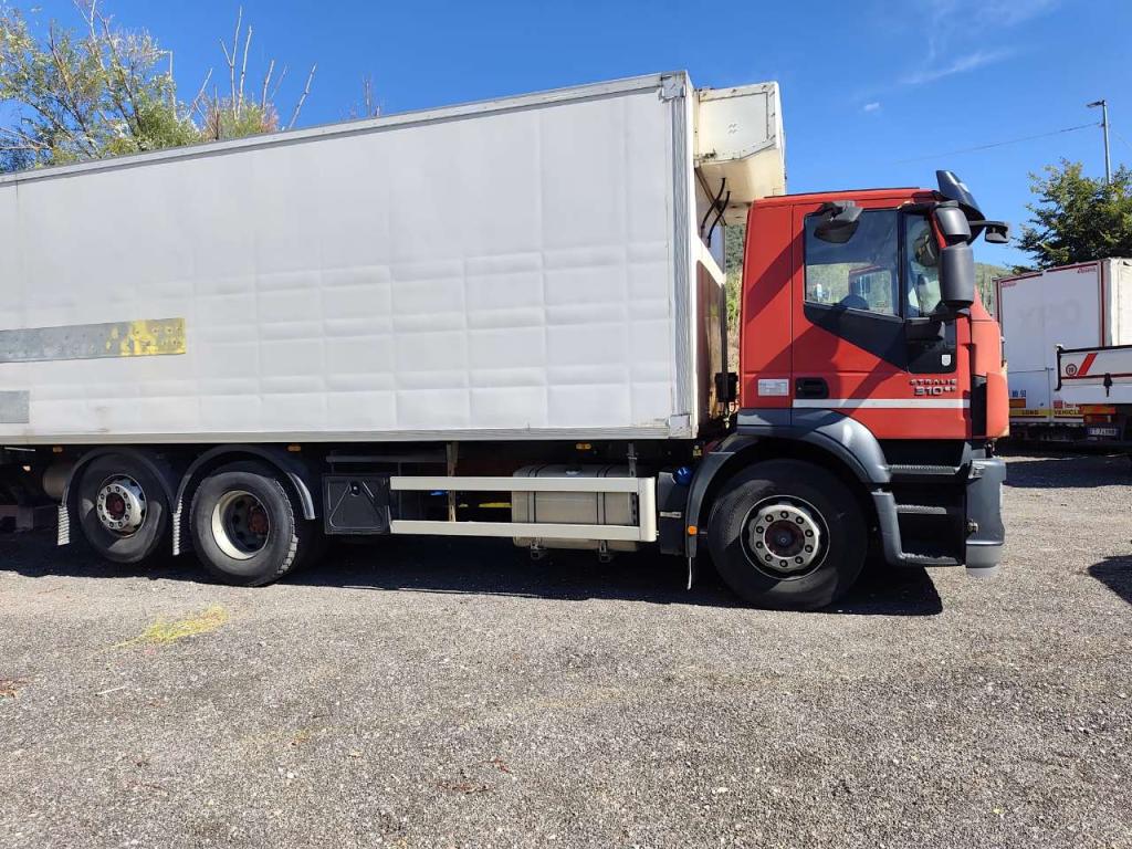 Iveco STRALIS HI-STREET 260S31 Photo 14