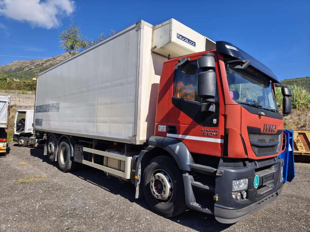 Iveco STRALIS HI-STREET 260S31 Photo 18