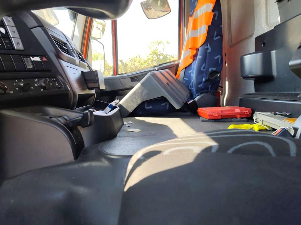 Iveco STRALIS HI-STREET 260S31 Photo 3