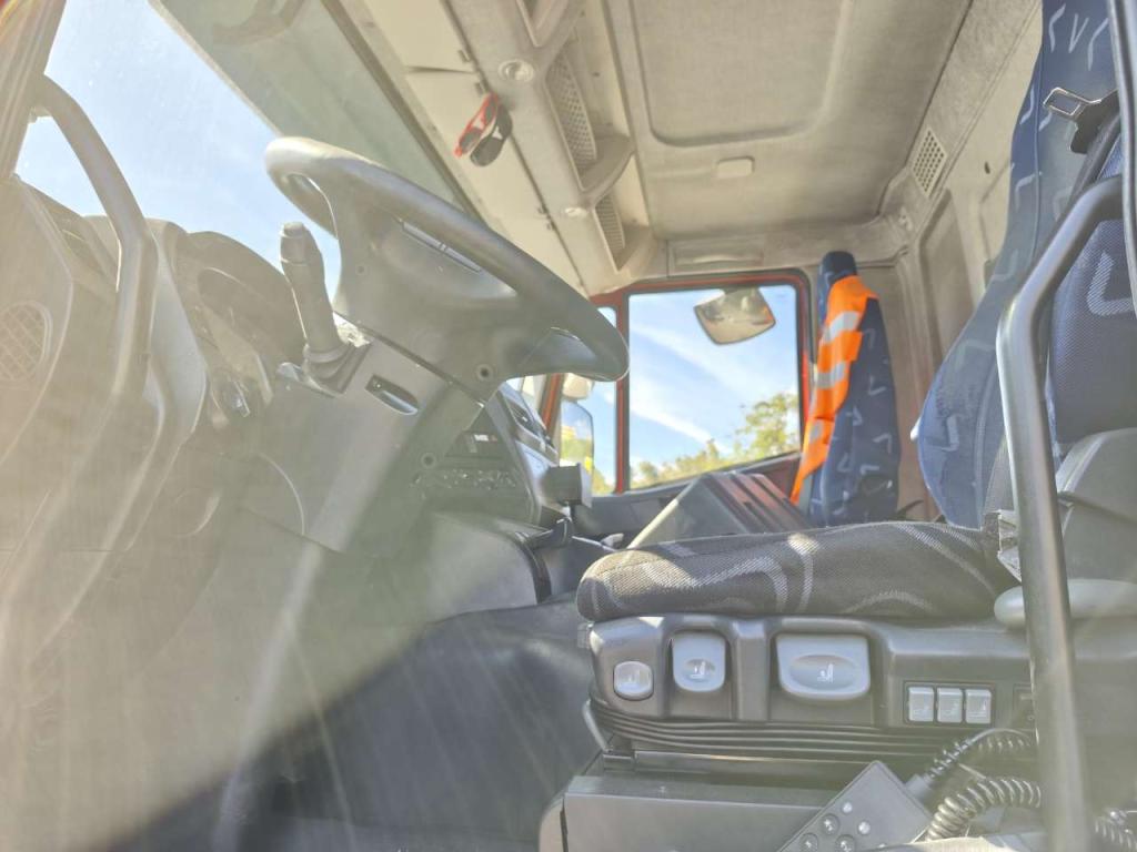 Iveco STRALIS HI-STREET 260S31 Photo 8