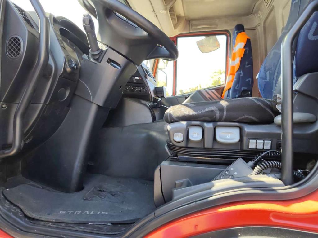 Iveco STRALIS HI-STREET 260S31 Photo 9
