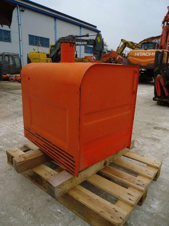 Diesel tank for Fiat Hitachi FH200 Photo 1
