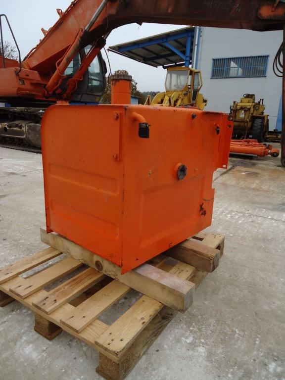 Diesel tank for Fiat Hitachi FH200 Photo 3