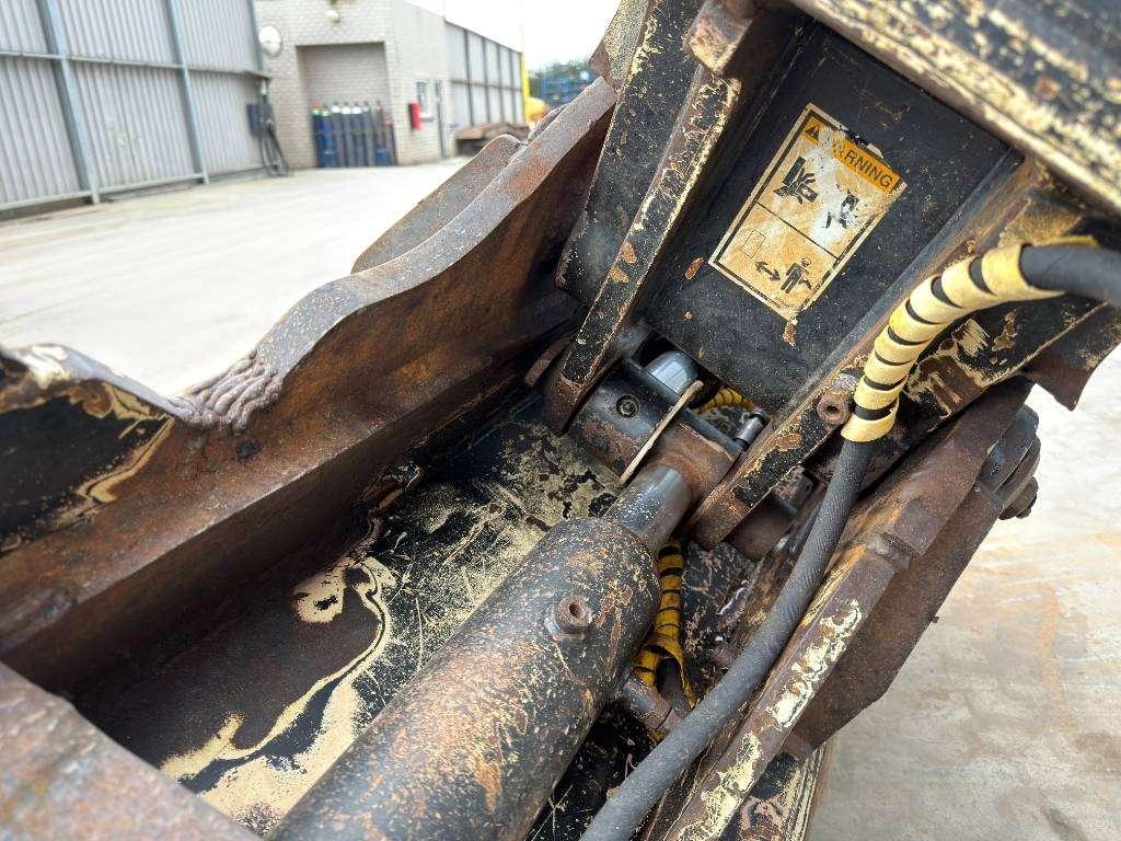 Caterpillar CW40 Photo 12