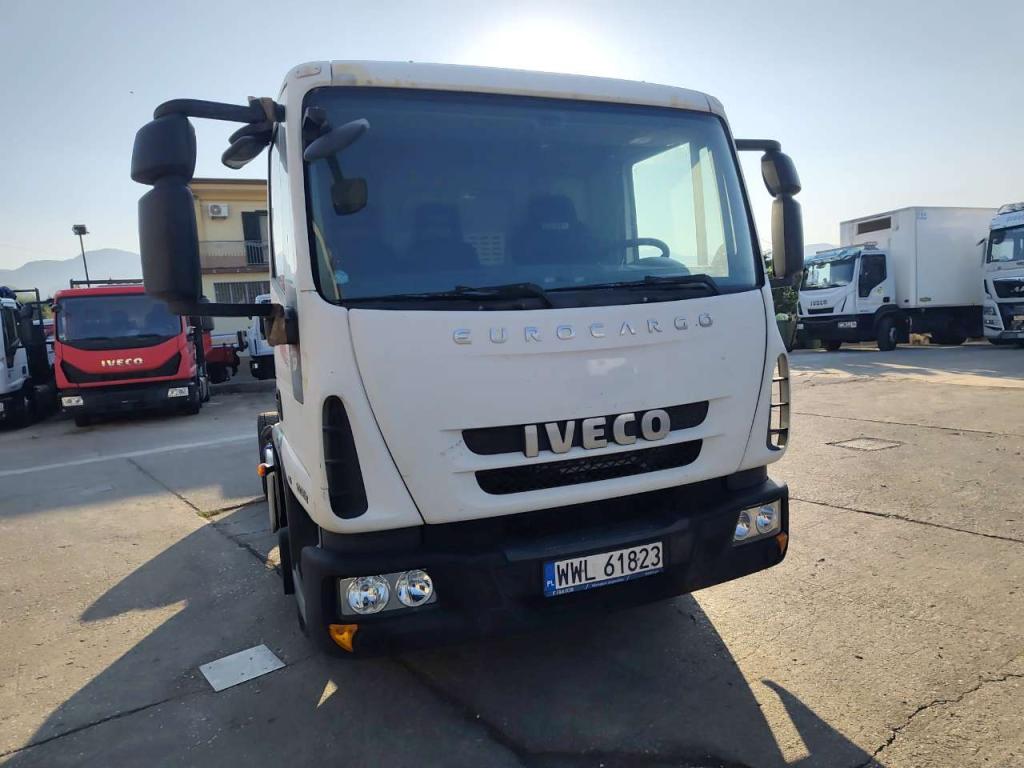 Iveco EUROCARGO 100E18 Photo 12