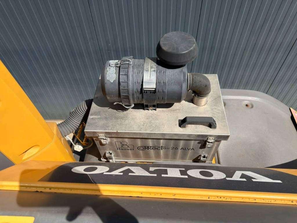 Volvo L110H Photo 14