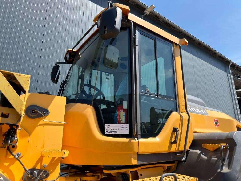 Volvo L110H Photo 15