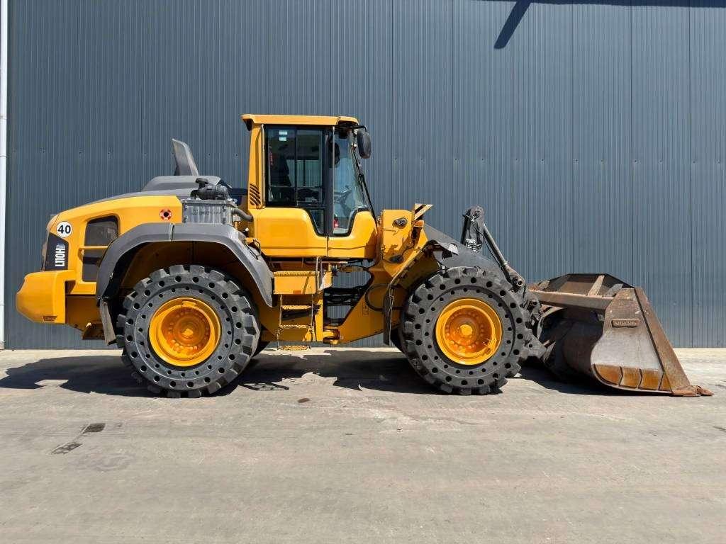 Volvo L110H Photo 6