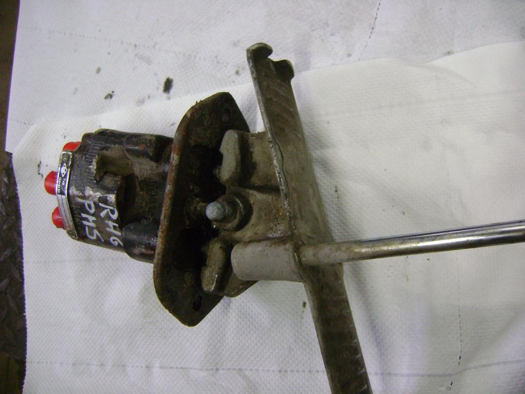 Control Pedals for O&K (Orenstein & Koppel) Photo 2