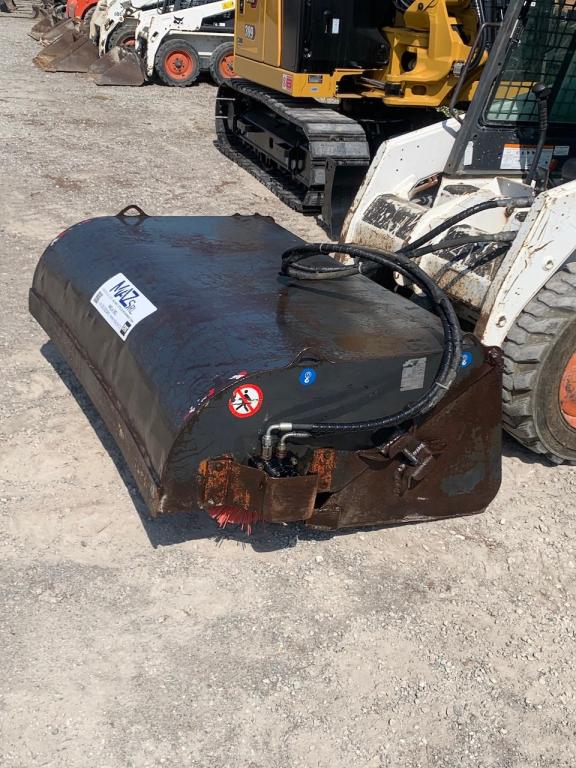 Uemme Bucket sweeper Photo 3