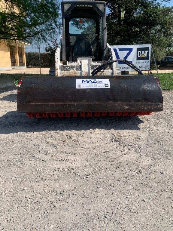 Uemme Bucket sweeper Photo 4