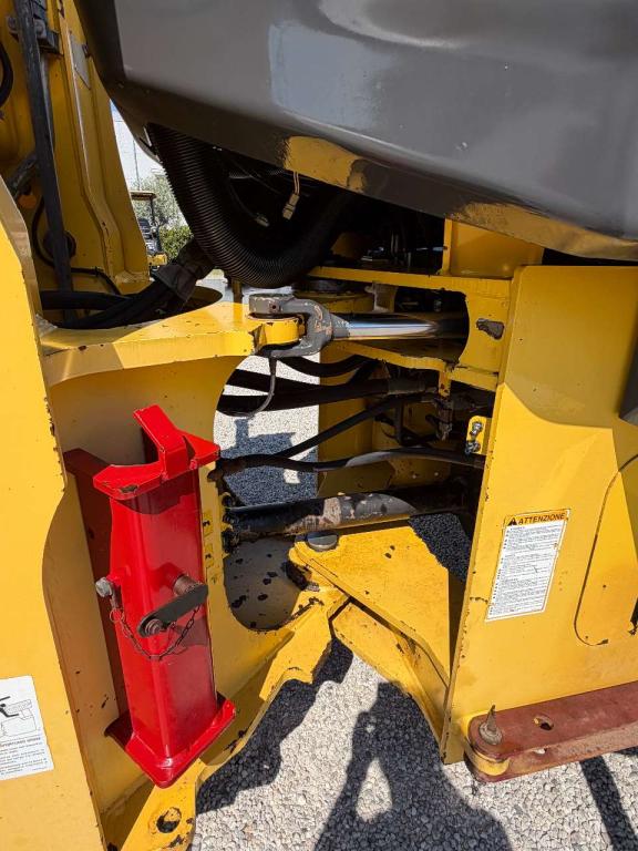 New Holland W170B Photo 12