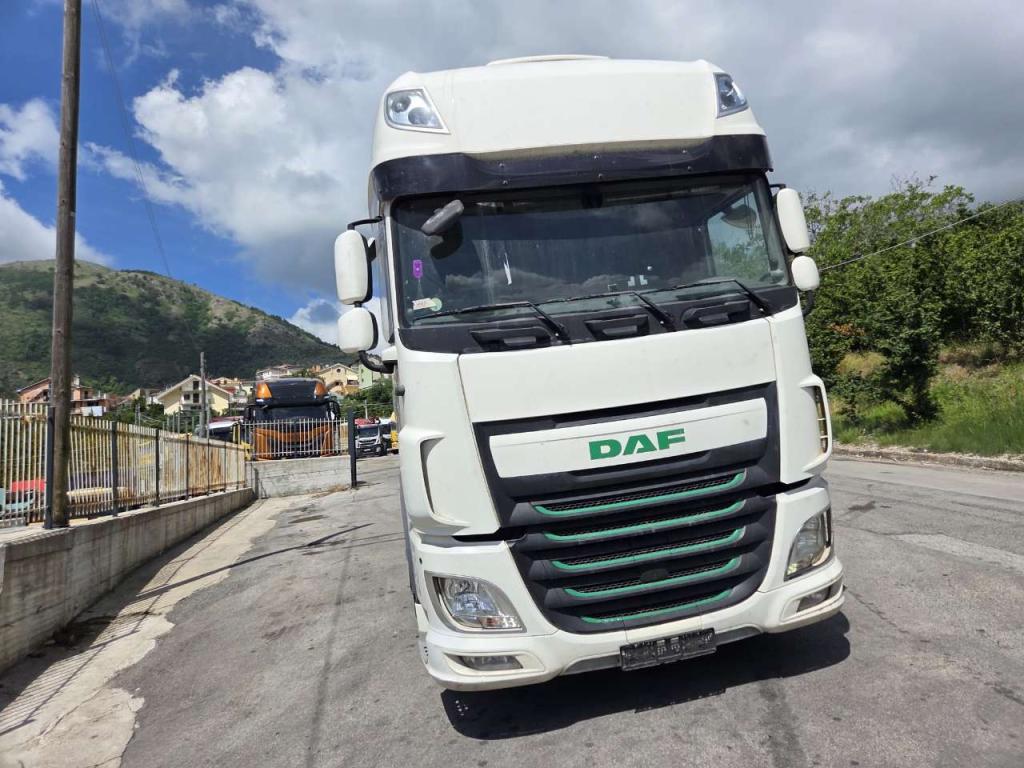 Daf XF440 Photo 23