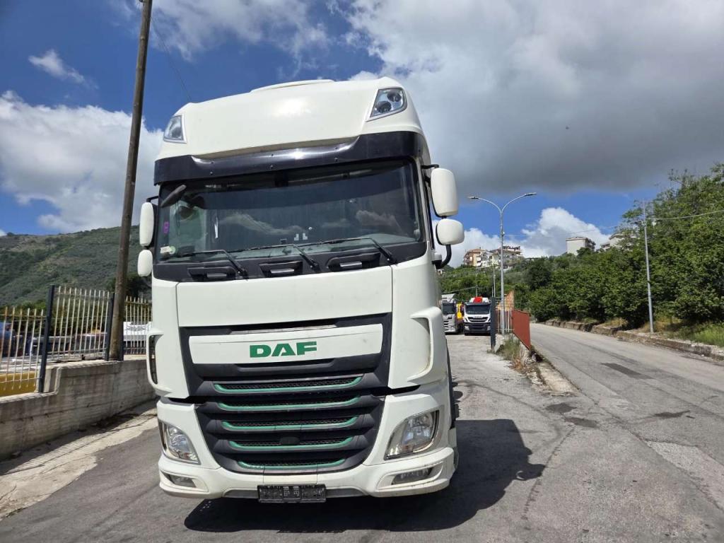 Daf XF440 Photo 26