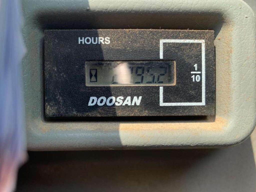 Doosan DX140LCR-5 Photo 6