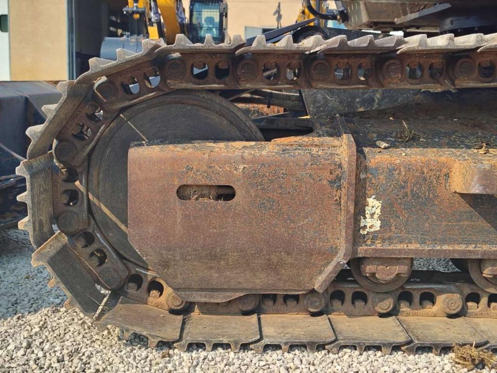 Hitachi ZX 130-6 Photo 11