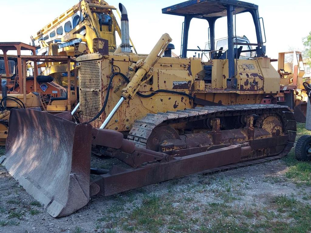 Komatsu D65 E-7 Photo 2