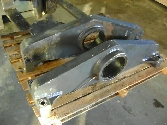 Axle support for New Holland W 270 Photo 2