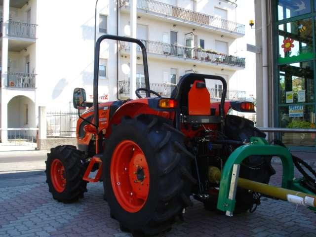 Kioti DK 5510 DT TURBO CON INVERSORE IDRAULICO Photo 5