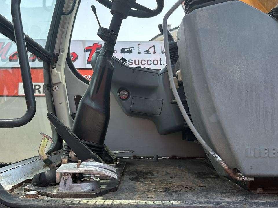 Liebherr A316 Photo 15