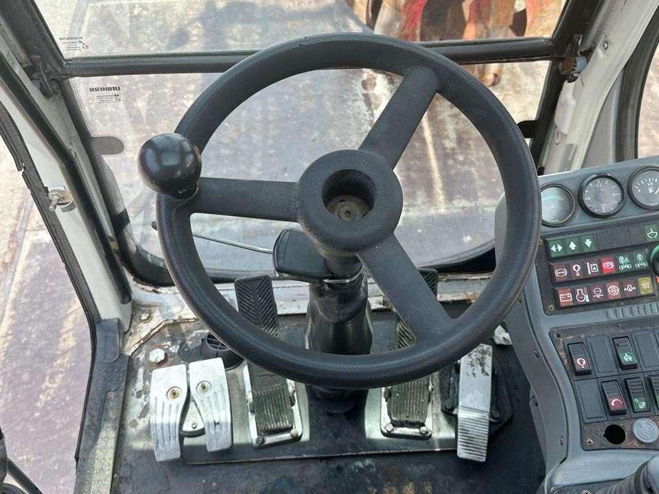 Liebherr A316 Photo 19