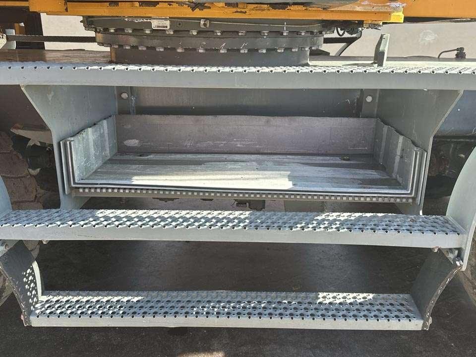 Liebherr A316 Photo 6