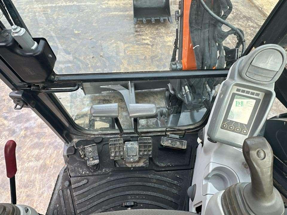 Hitachi ZX55U-5A CLR Photo 19