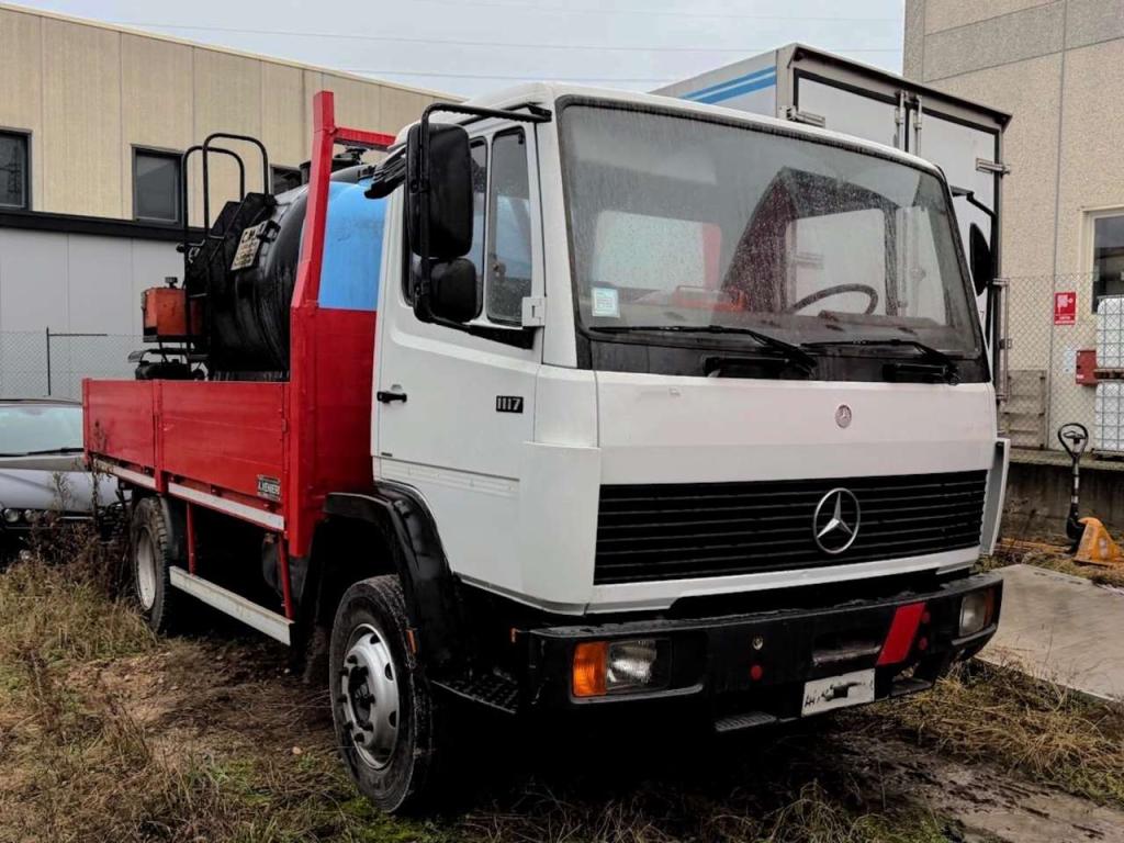 Mercedes-Benz 1117 Photo 1