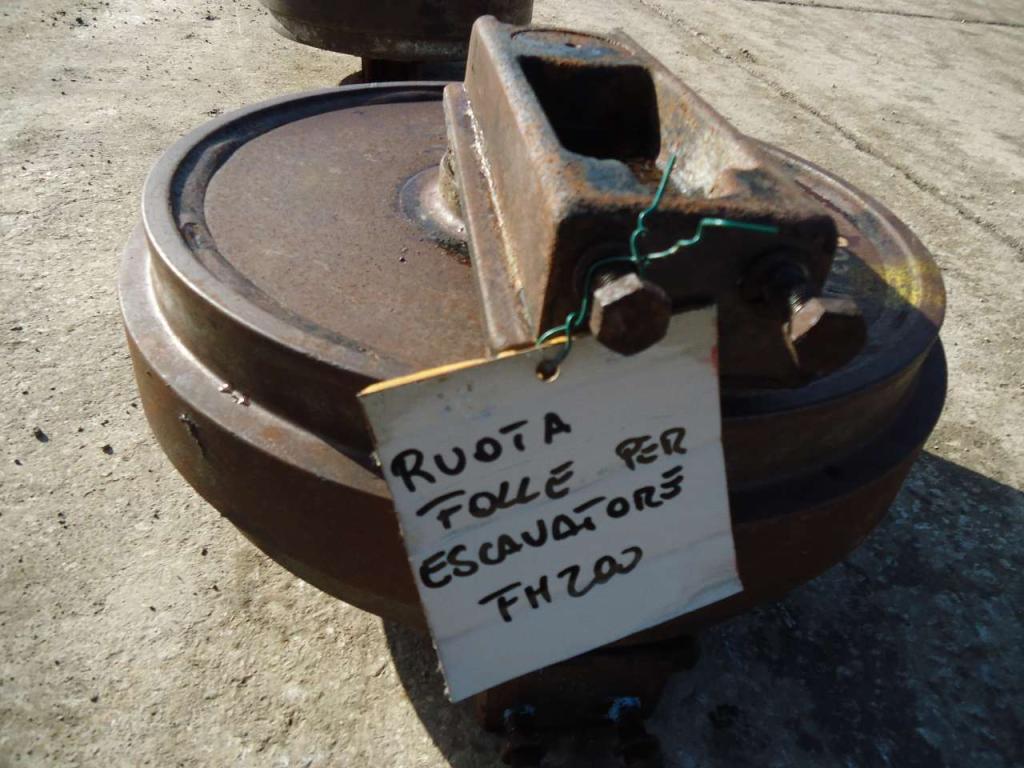 Idler wheel for Fiat Hitachi FH200 Photo 4