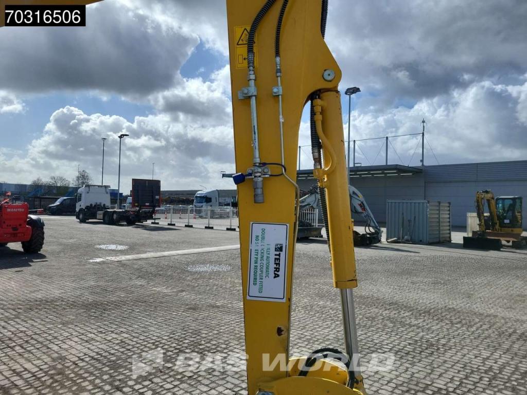 Komatsu PC55 MR-5EO Photo 11